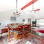 Cat Hill - 436 Tamarack
