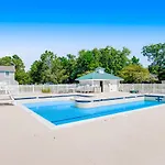 Sea Colony - 55040 Pine Lake