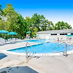 Sea Colony - 53060 Lakeshore