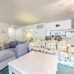 Sea Colony Tennis --- 55026 Pine Lake Dr