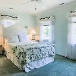 Golf Getaway With Pool Access 2 Mi To Bethany Beach!