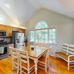 Salt Pond Hideaway --- 710 Deer Leap Dr