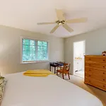 Salt Pond Hideaway --- 710 Deer Leap Dr