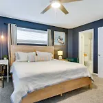 Bay-View Retreat With 5 Balconies In Bethany Beach!