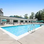 Sea Colony - 1405S Edgewater House Rd.