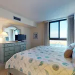 Sea Colony Harbour House