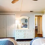 Sea Colony Annapolis House