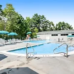 Sea Colony --- 33577 West Lake View, Unit 1004B