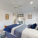 Salt Pond - 1 Heron Ct