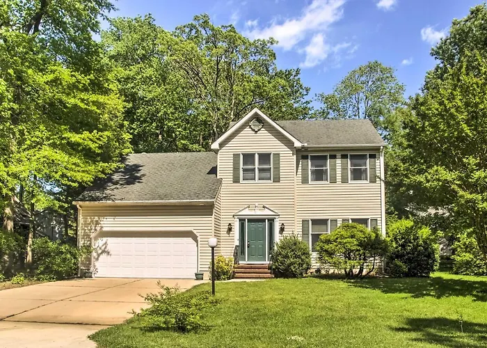 Golf Getaway With Pool Access 2 Mi To Bethany Beach!