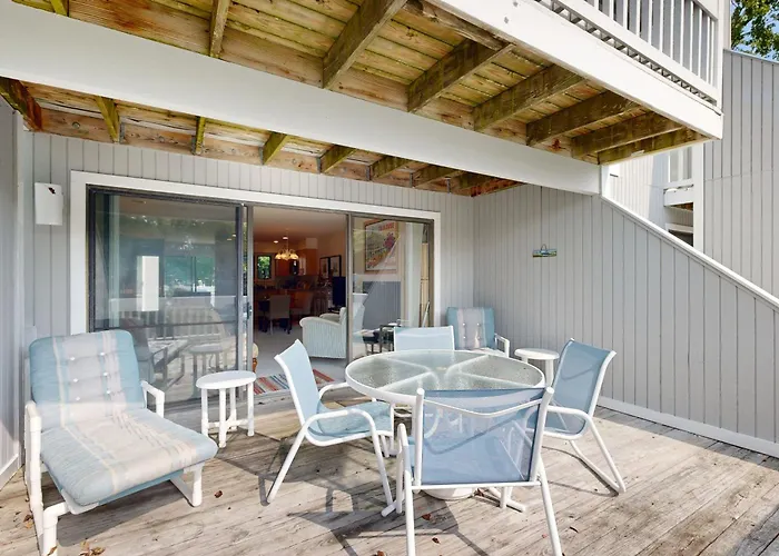 Sea Colony --- 33577 West Lake View, Unit 1004B