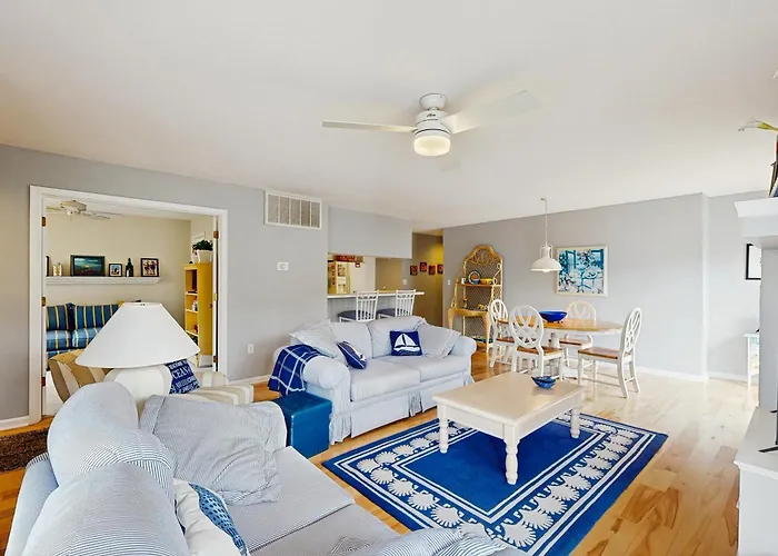 Sea Colony - 55054 Pine Lake Dr