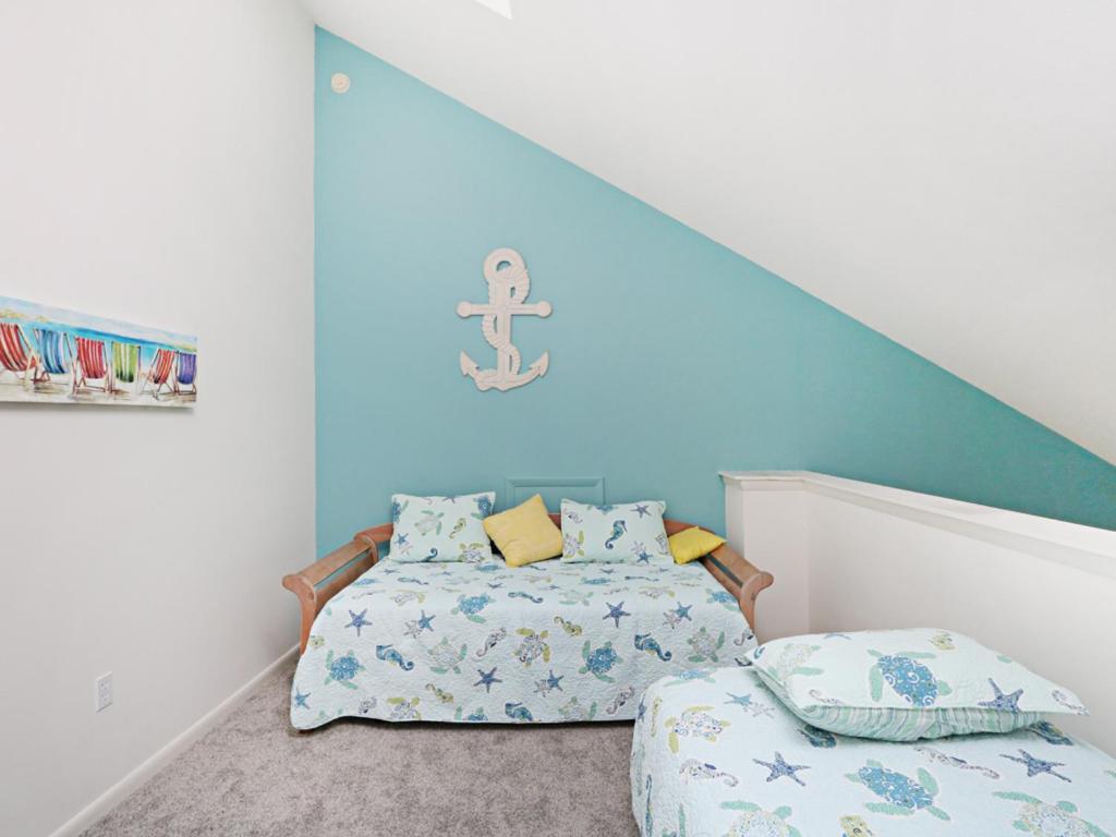 Sea Colony Evergreen