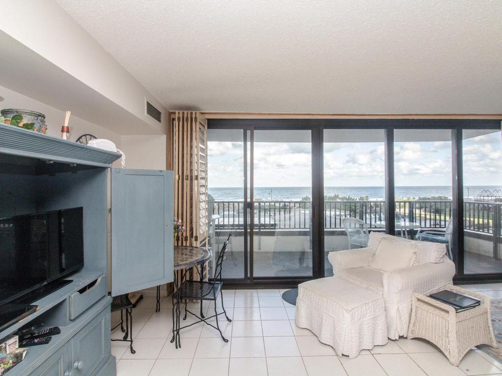 Sea Colony Edgewater House Iii *