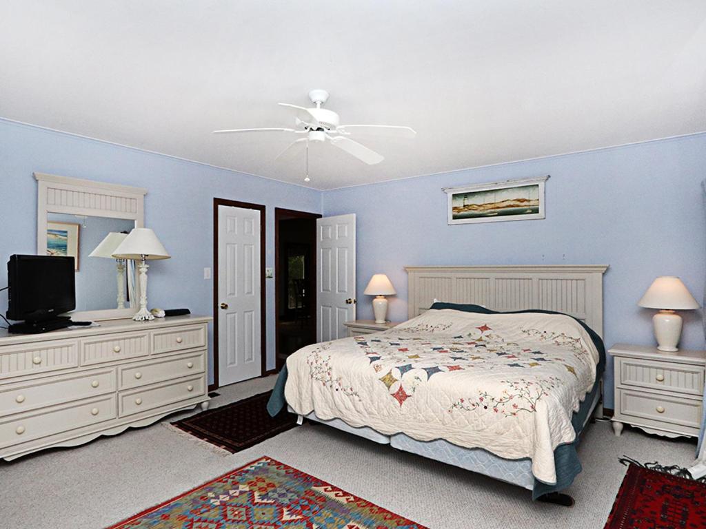 Cat Hill - 436 Tamarack Holiday home