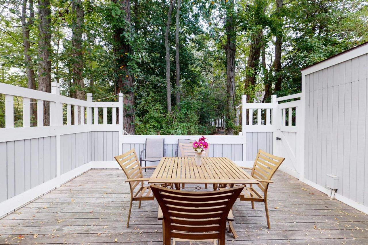 Sea Colony Woodland Holiday home