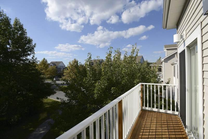 Sea Colony Pinewood Iii