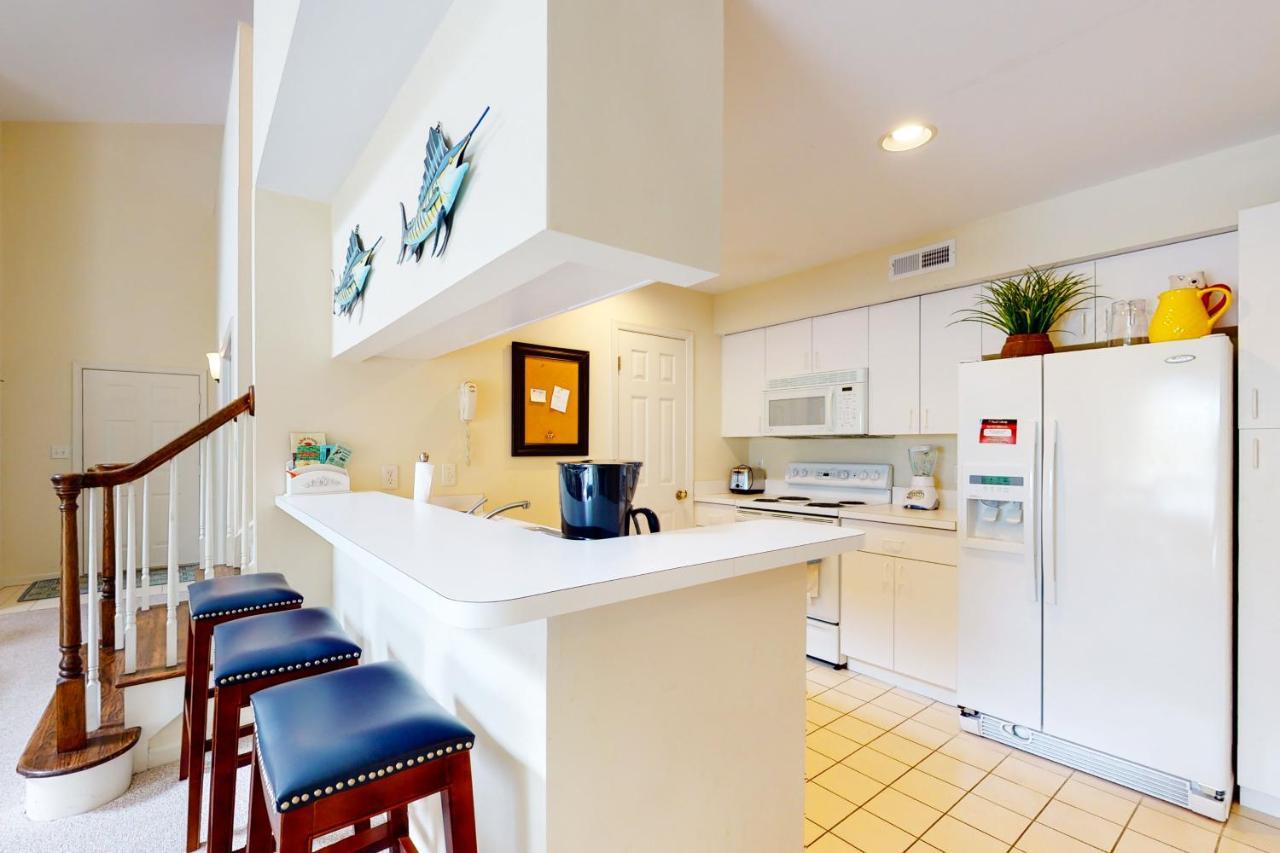 Apartment Sea Colony Whispering Pines Ii