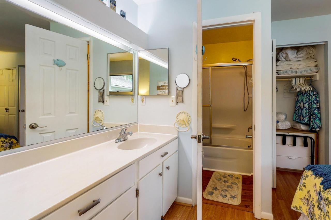 Sea Colony - 4401 Tie Breaker Ct *