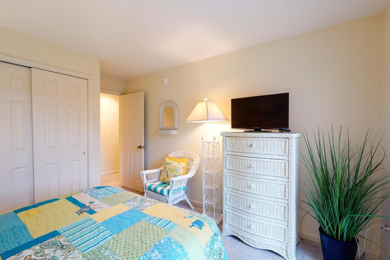 Apartment Sea Colony Whispering Pines Ii