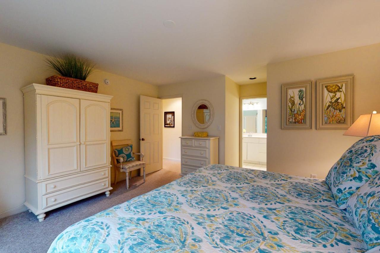 Apartment Sea Colony Whispering Pines Ii *
