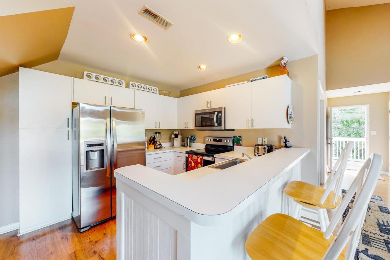 Sea Colony - 53071 Lakeshore * Bethany Beach