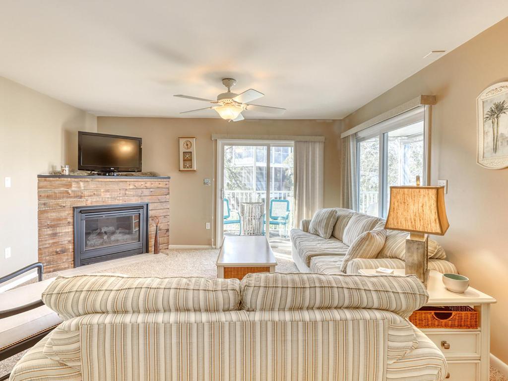 Sea Colony - Lakeshore Bethany Beach