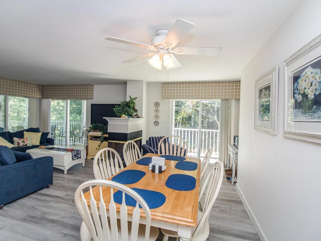 Apartment Sea Colony Sanddollar Iii