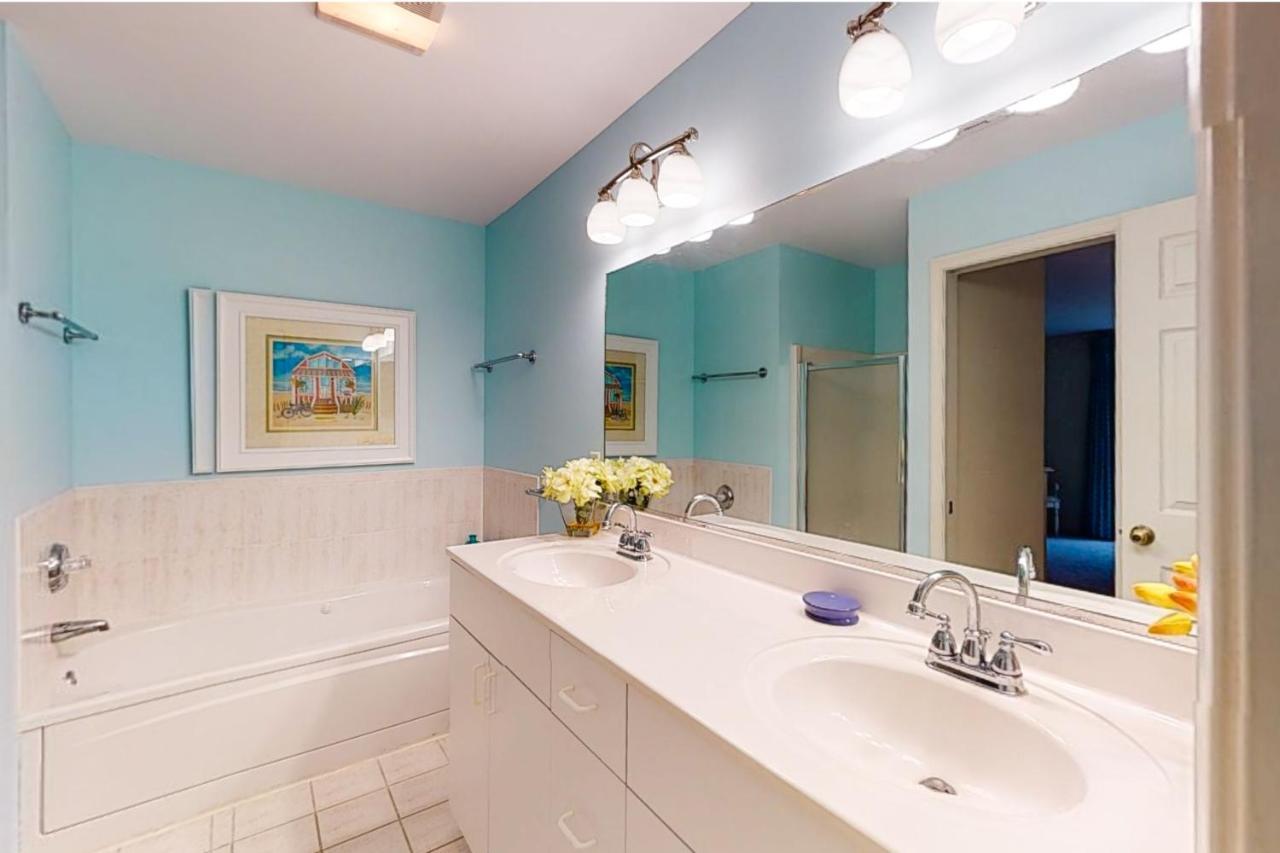 Apartment Sea Colony Whispering Pines Ii *