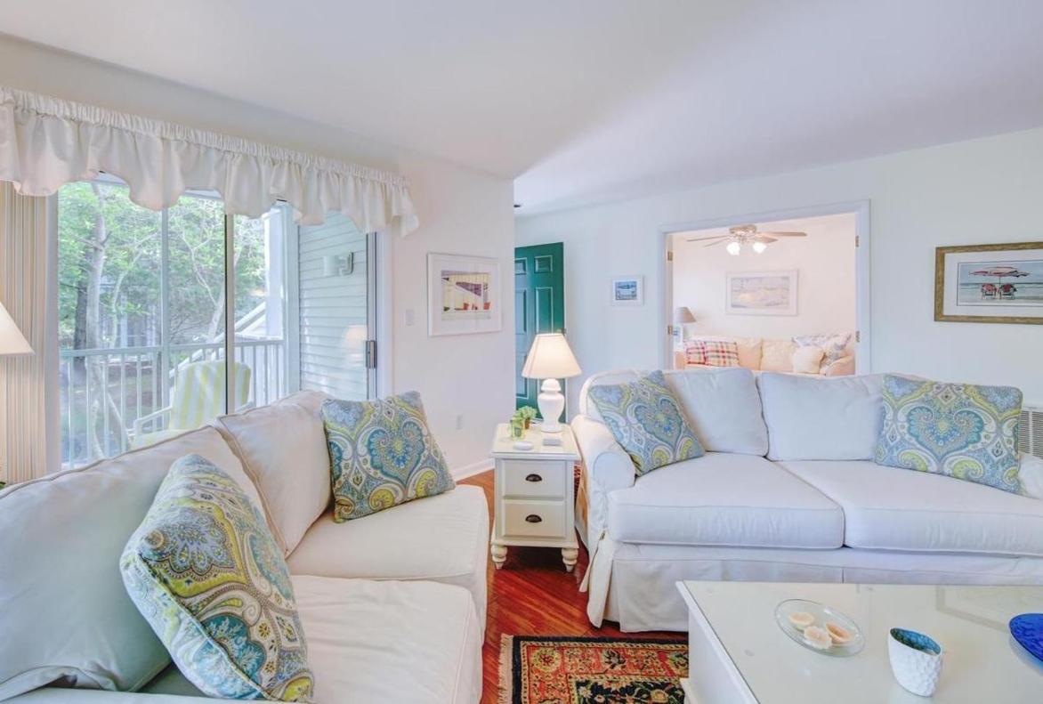 Sea Colony Lakeshore Apartment *