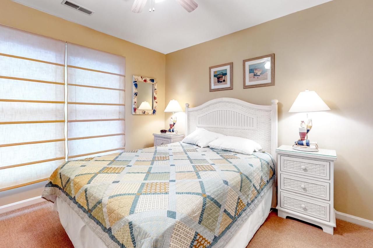 Apartment Sea Colony - 55037 Pine