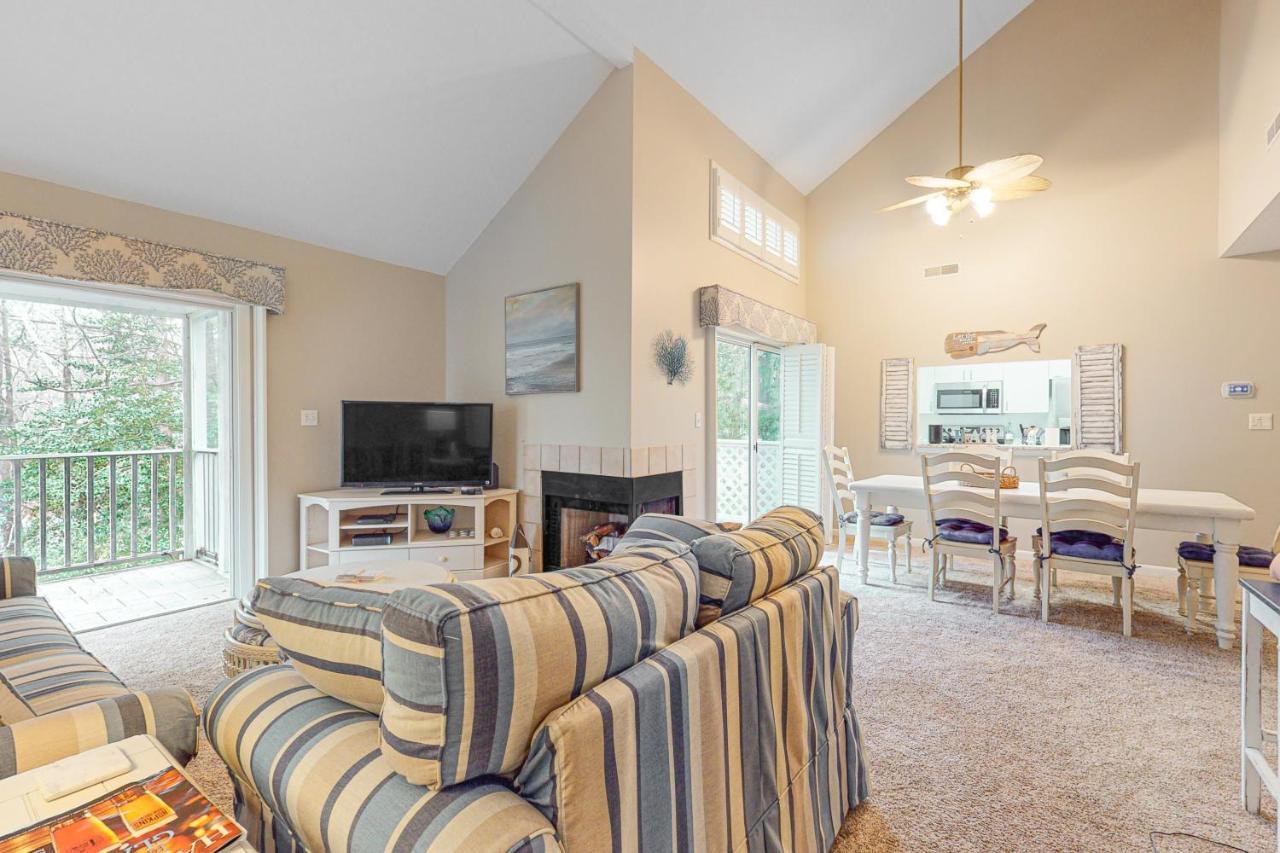 Apartment Sea Colony 51009 Southwinds Ct *