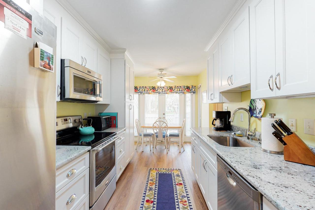 Sea Colony - 52034 Canal * Bethany Beach