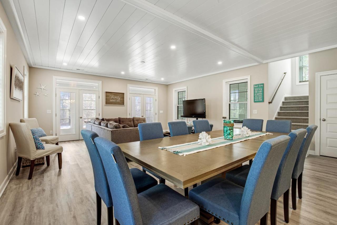 Pond Acres --- 402 Salt Pond *