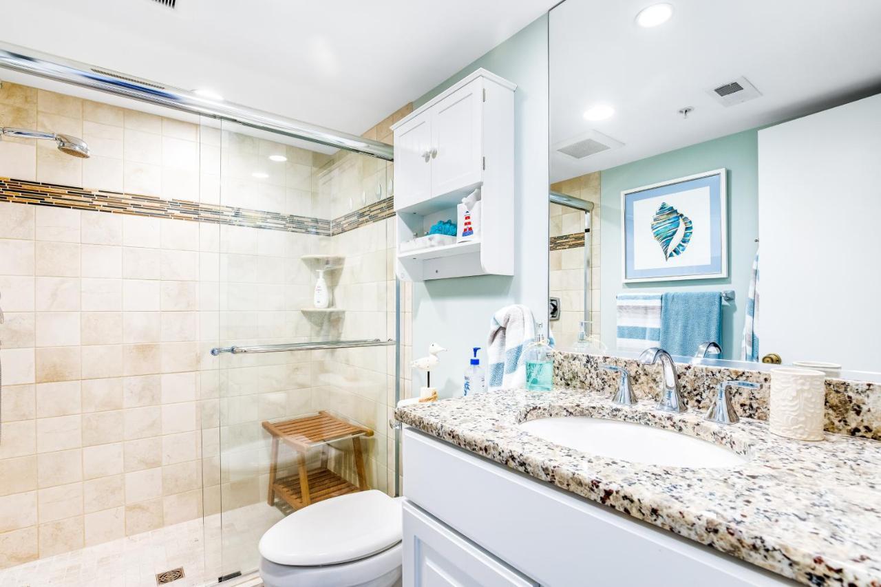 Sea Colony --- 702 Harbour Apartment *