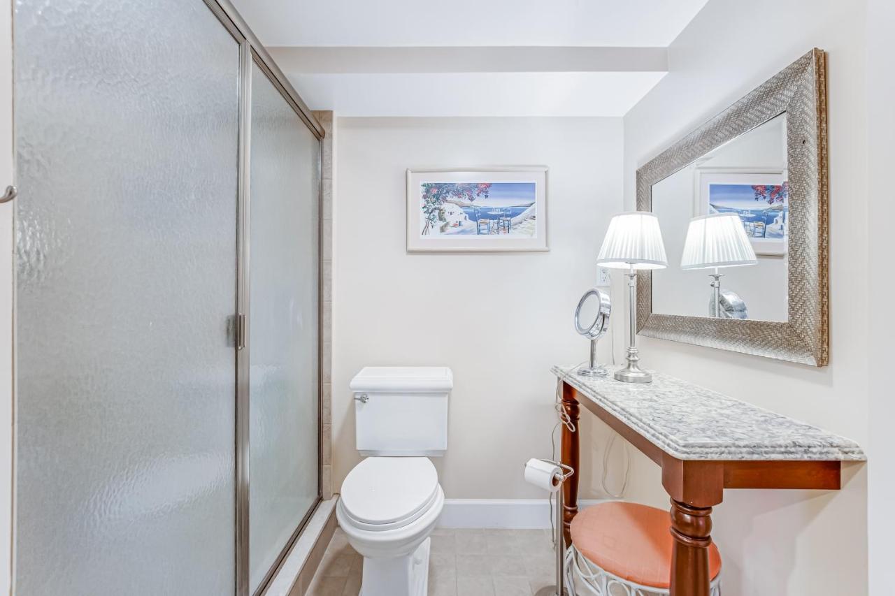 Apartment Sea Colony --- 510 Dover *