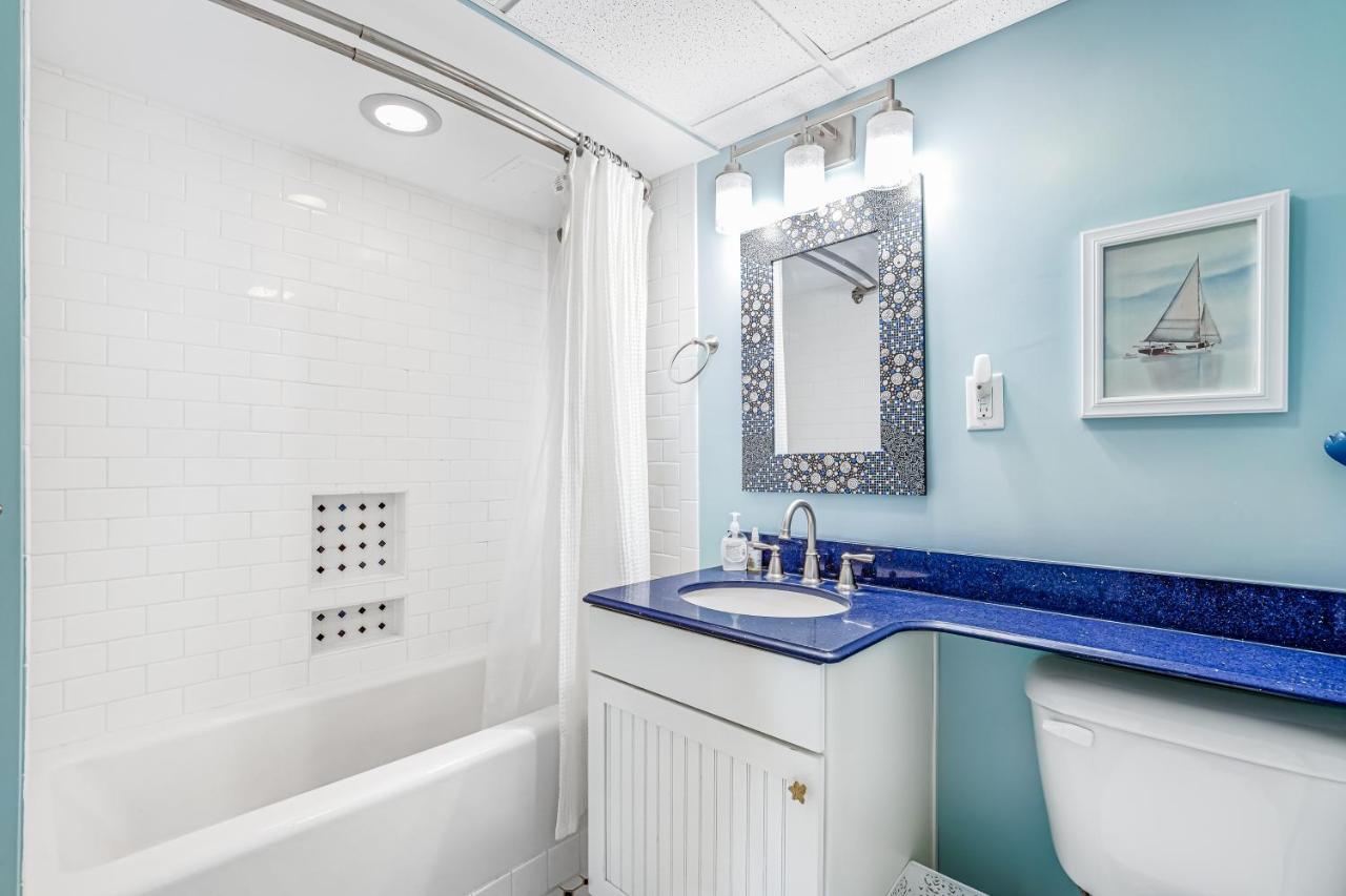 Sea Colony --- 510 Dover Apartment
