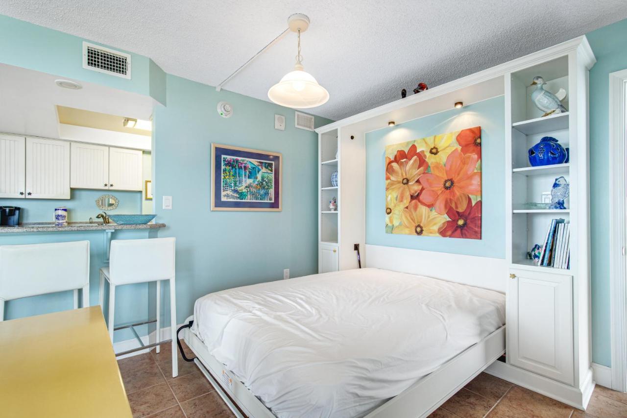 Sea Colony --- 510 Dover Apartment