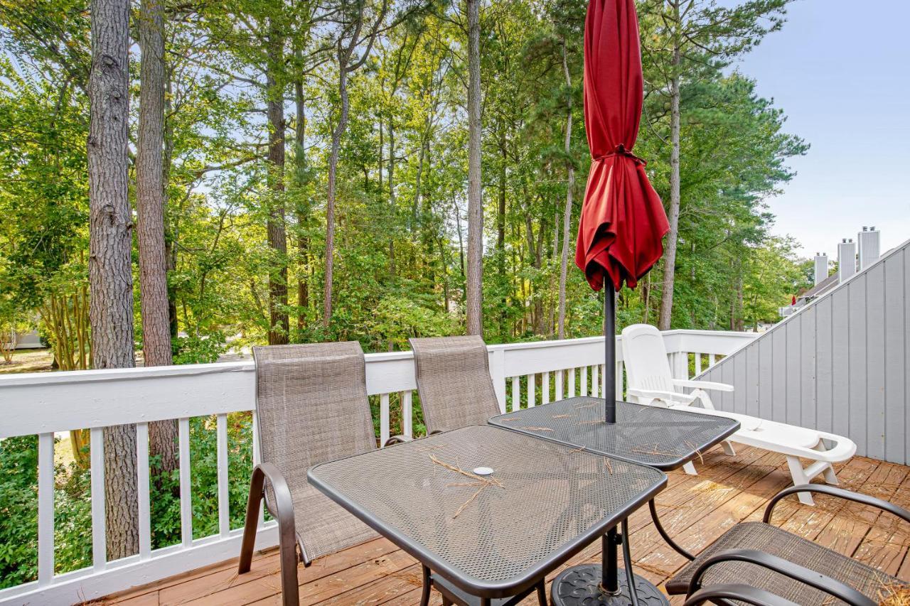 Apartment Sea Colony --- 9803 Evergreen