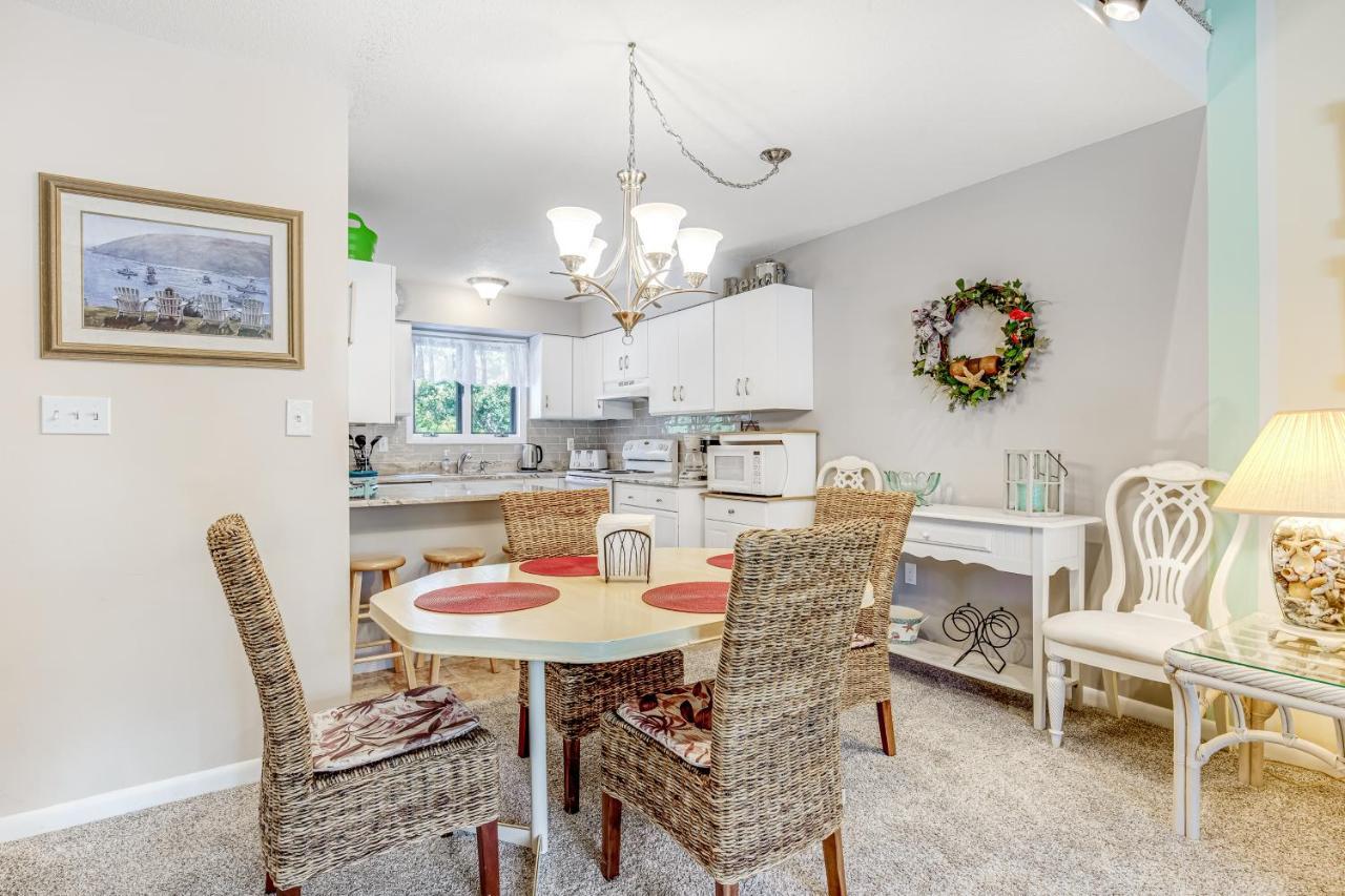 Apartment Sea Colony --- 9803 Evergreen Bethany Beach