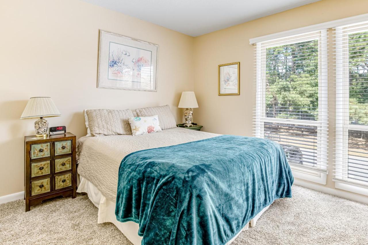 Sea Colony --- 9803 Evergreen Apartment Bethany Beach