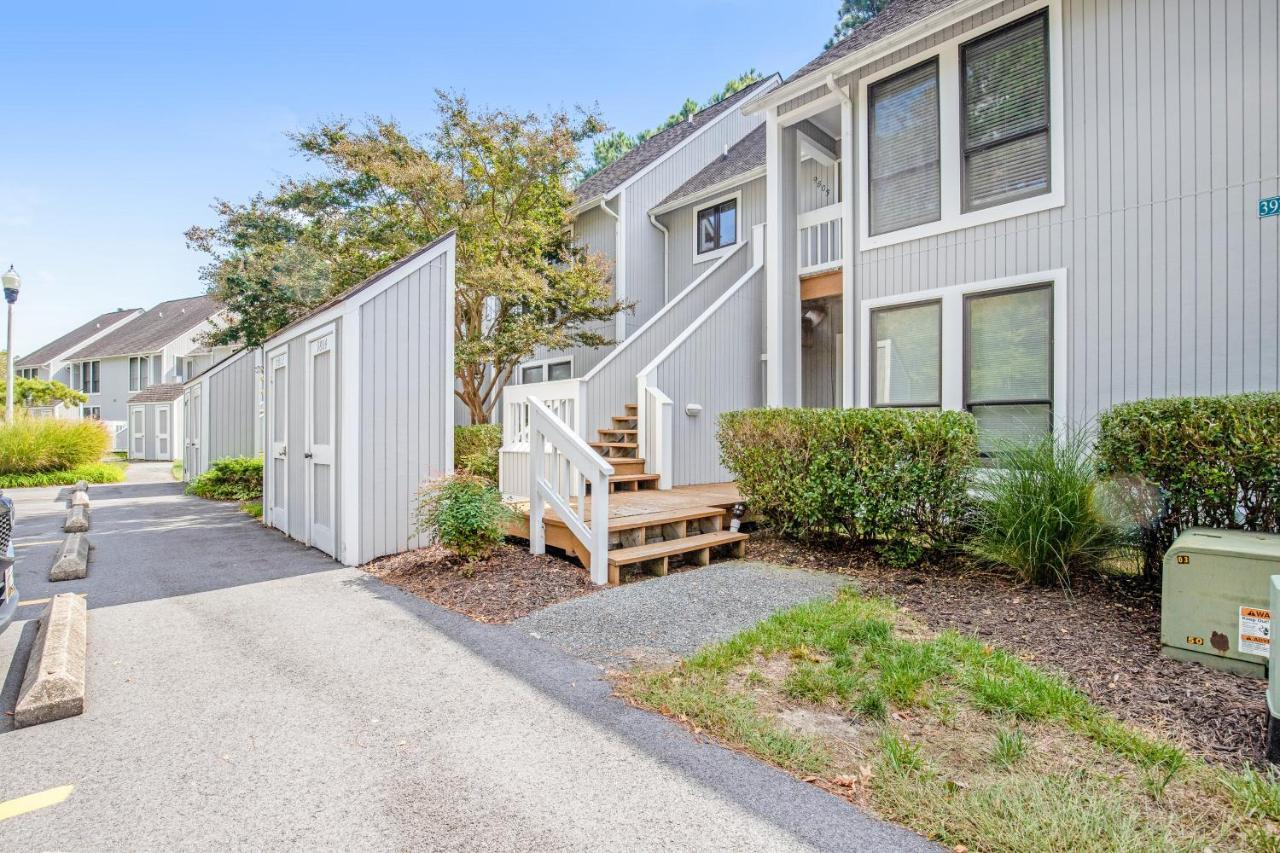 Sea Colony --- 9803 Evergreen