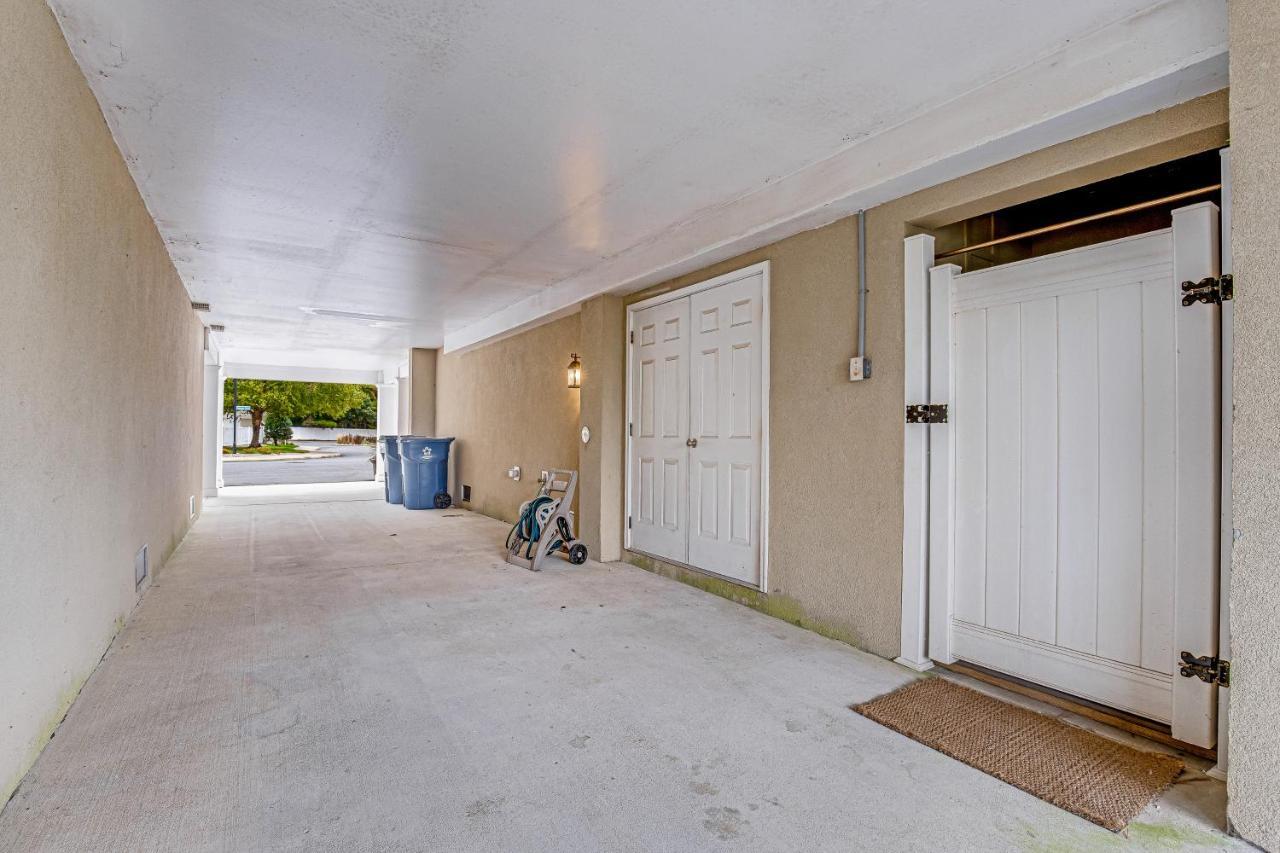 North --- 39310 Hatteras *