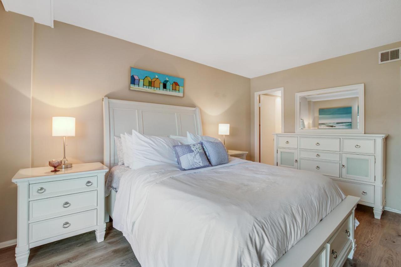 Sea Colony --- 208 Brandywine House Bethany Beach