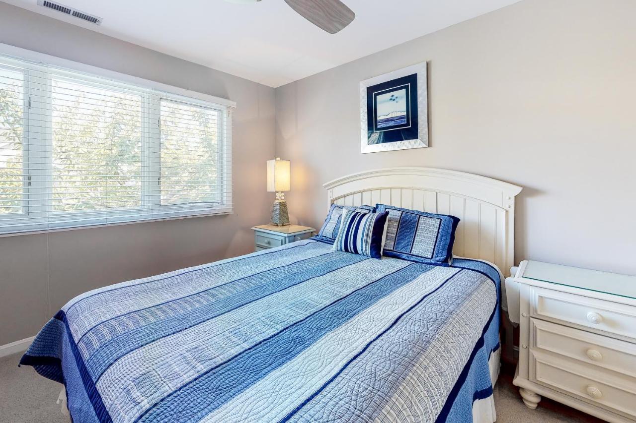 Sea Colony - 56032 Great Pine * Bethany Beach