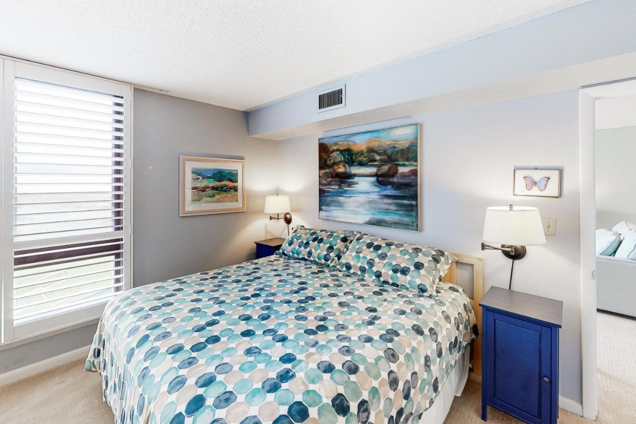 Apartment Sea Colony -- 212 Farragut House