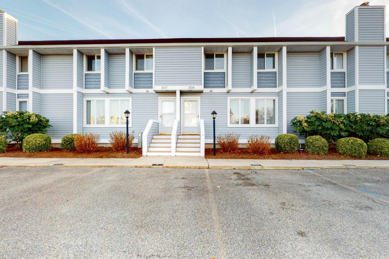 Hidden Harbour -- 306 Ocean View Parkway Holiday home