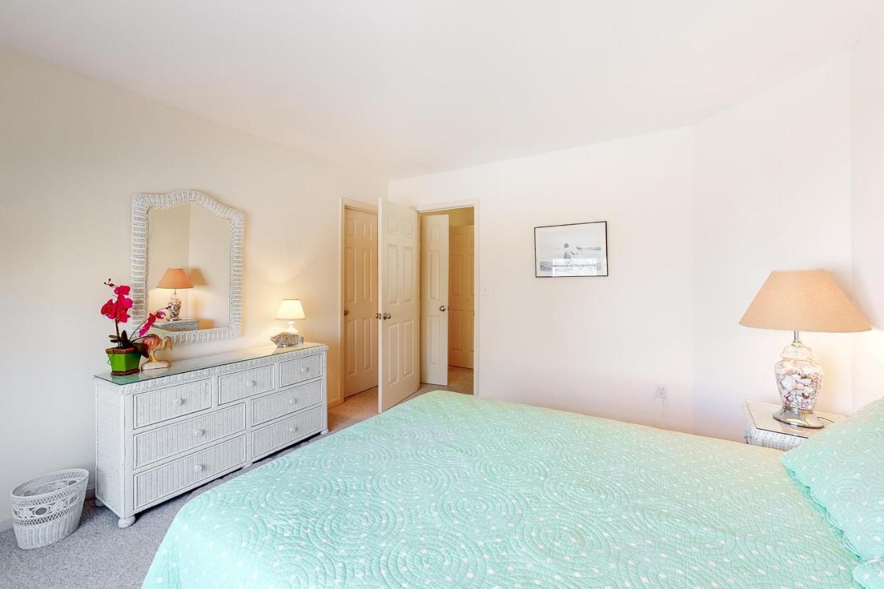 Salt Pond -- 10 Spinnaker Vilage Holiday home *