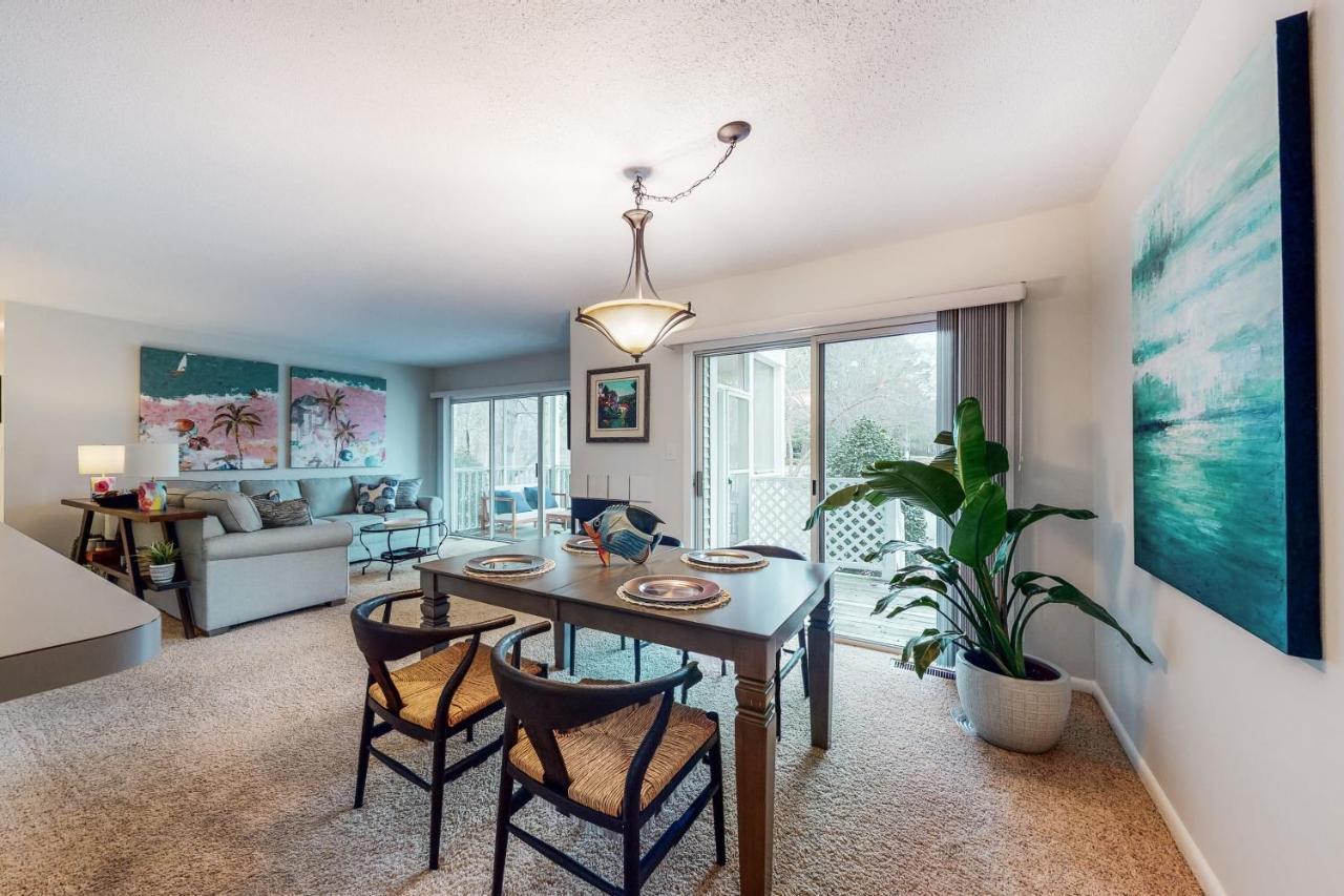 Sea Colony - 17004 Bayberry Apartment *