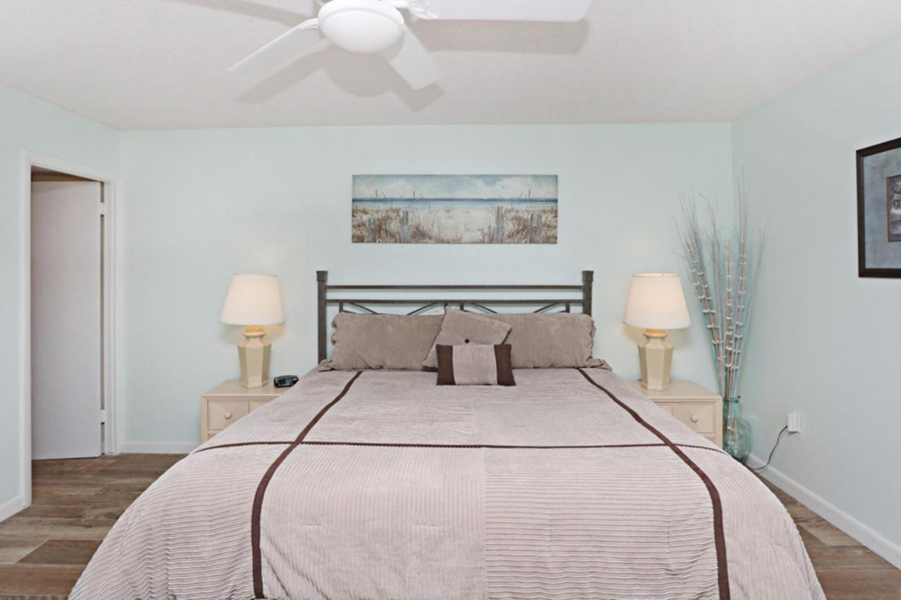 Sea Colony Edgewater House Vi *